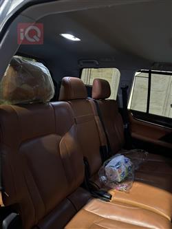 لێکزس LX